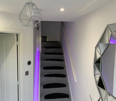 Stanford-le-Hope Apartment | Modern Home for 2-8 Guests with Child-Friendly Amenities