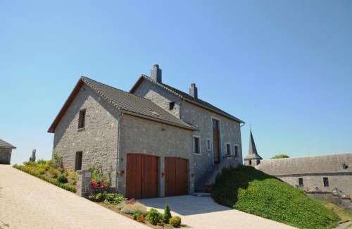 Bohon House | Convenient Stay at A côté de l'Epicerie - Pet Friendly