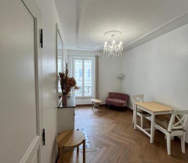 Perigueux Apartment | a côté