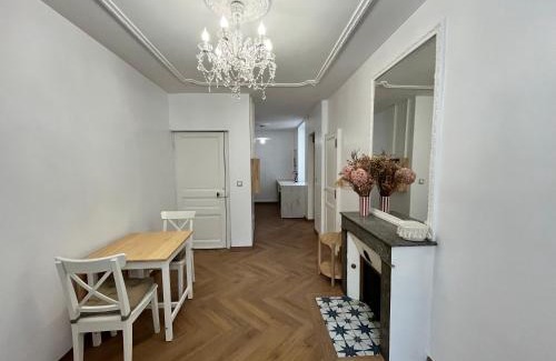 Perigueux Apartment | a côté
