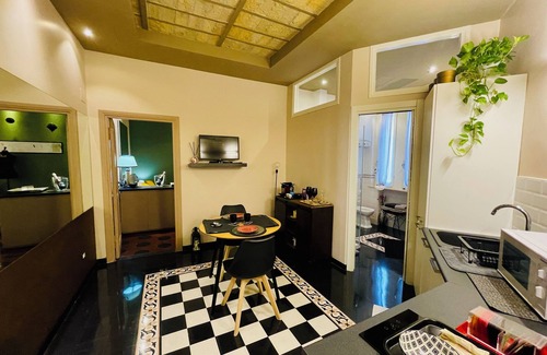 Testaccio Apartment | Stylish A&C Design Apartment near Trastevere & Colosseum!