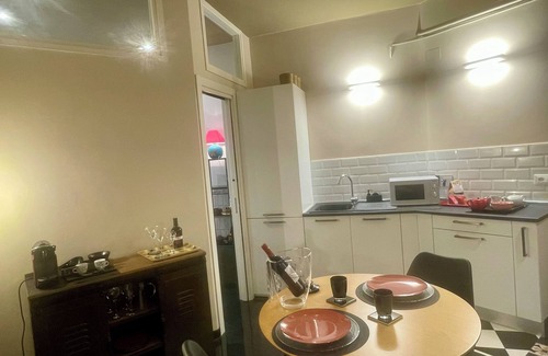 Testaccio Apartment | Stylish A&C Design Apartment near Trastevere & Colosseum!
