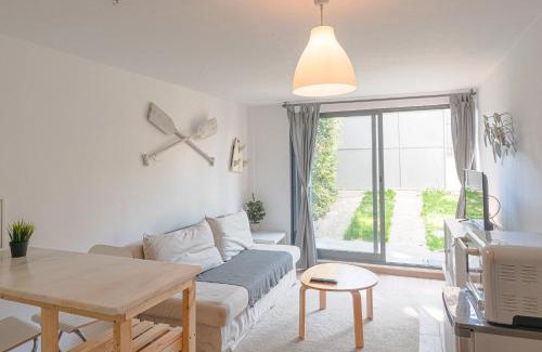 Carcavelos Apartment | A Cabana Beach&Villa