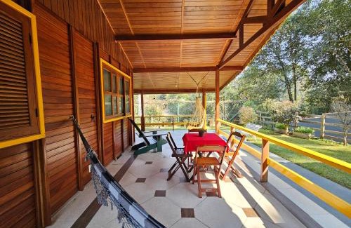 Jardim do Embaixador House | Budget-Friendly A Cabana with Hot Tub & 9.8 Guest Rating