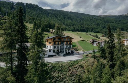 Soelden Apartment | Pet-Friendly A CASA Amethyst with Family Amenities