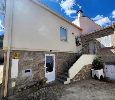 Gaia House | A Casa da Aldeia 1 Belmonte