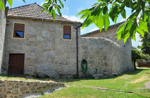 Soutomaior House | Explore A Casa Da Asturiana: 4-Star Oceanfront Retreat