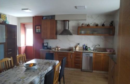 A Estrada House | Top-Rated Family-Friendly Stay at A casa de Dora da Estrada
