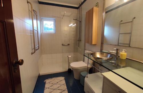 Sao Pedro de Muel Apartment | Experience A Casa de São Pedro de Moel with Child-Friendly Amenities