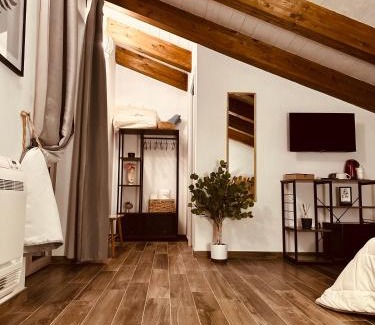 Rotondella Bed & Breakfast | Guest Rated 9/10: A Casa di Alberta B&B with Hot Tub