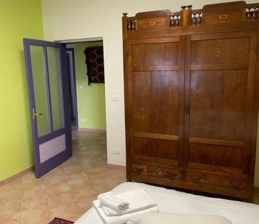 Vara Superiore Apartment | Pet-Friendly Retreat at A Casa di Andre Appartamento Verde