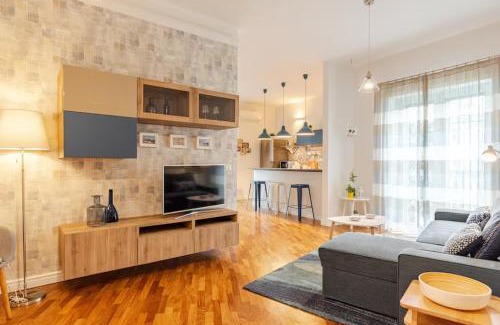 Vomero Apartment | Kid-Friendly 4-Star Apartments in Beautiful Italy