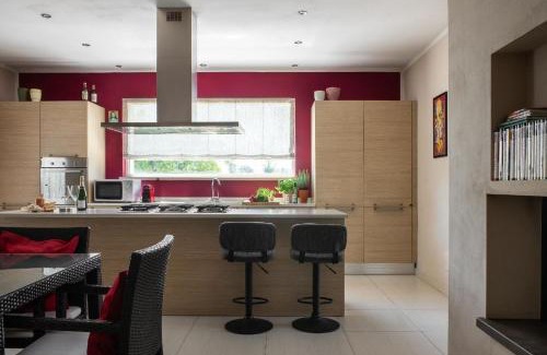 Puliciano House | Private Pool Getaway for 4 in Beautiful Rigutino, Tuscany