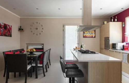 Puliciano House | Private Pool Getaway for 4 in Beautiful Rigutino, Tuscany