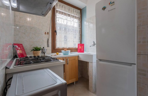 Millefonti Apartment | Discover A Casa di Enza: Family-Friendly Retreat Awaits