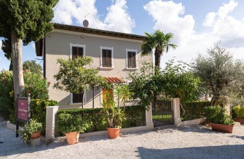Gambassi Terme Villa | Discover A Casa di Franca: Poolside Retreat for Families