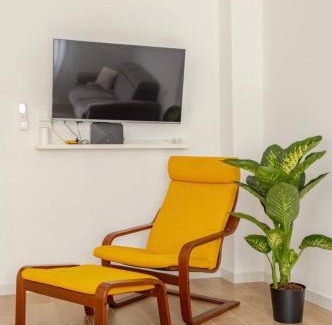 Torrino Apartment | Discover A casa di Irene: Guest Rated 9.8 with Family & Pet Perks