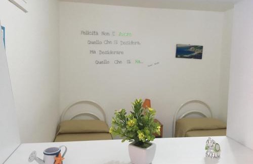 Lido Conchiglie House | Pet-Friendly A Casa di Luca with Oceanfront Views