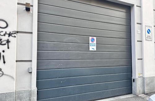 Borgo Dora Apartment | A casa di Manu - nuovissimo attico con terrazzo e box