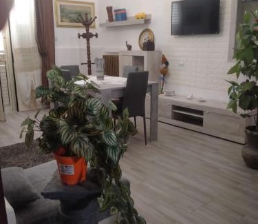 Giorgilorio Apartment | Cozy Retreat: A casa di Raffaella e Antonio - Pet Friendly Stay