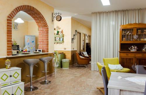 Tivoli Apartment | Oceanfront A Casa Di Sara: Guest Rated 9.5/10