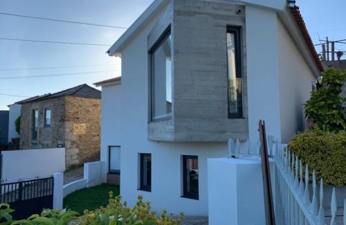 Alvarenga House | Discover A Casa do Abílio: Pet-Friendly Retreat in Alvarenga