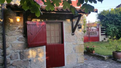Nogueira de Ramuin House | Discover A CASA DO BUXO: 4-Star Stay with a 9.4 Rating