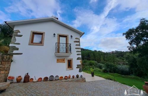 Serta House | Delightful A Casa dos Avós - 4-Star Family-Friendly Stay