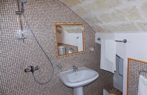 Specchia Historic Centre House | Discover A casa du 'Ntunucciu: Pet-Friendly Comfort