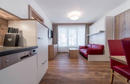 Soelden Hotel | Discover A CASA Saphir: Family-Friendly with Pool & Spa