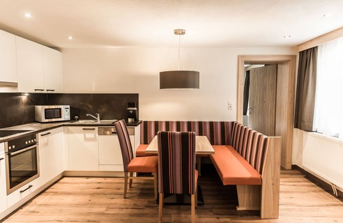 Soelden Apartment | Discover A CASA Smaragd: Pet-Friendly 4-Star Retreat