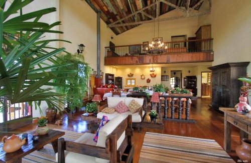 Tiradentes House | Discover A Casa Vermelha Hospedaria: 9/10 Guest Rated Retreat