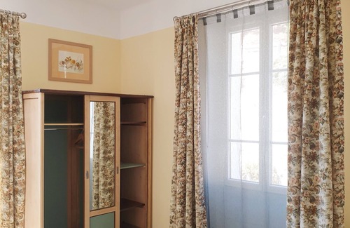 Valle-de-Campoloro Bed & Breakfast | A Caserella - Bed and Breakfast "Canari " in village house with garden at 300 m altitude