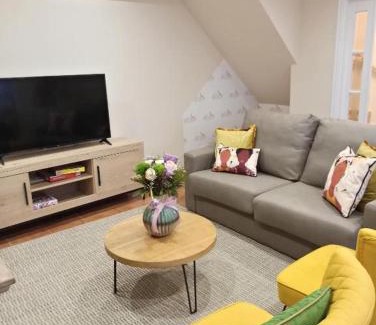 Caldas de Reis House | Experience A casiña de Estela: 4-Star Pet-Friendly Retreat