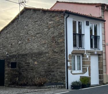 Cabanas House | Pet-Friendly A Casiña do Rey Casita by Cabañas Beach