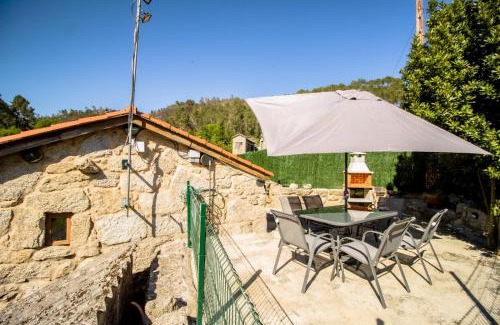 Melon House | Family-Friendly Retreat at A Casiña dos Canastros