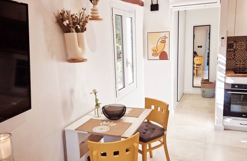 Oletta Apartment | Unforgettable Stay at A Casuccia di Mammò - 10/10 Rated!