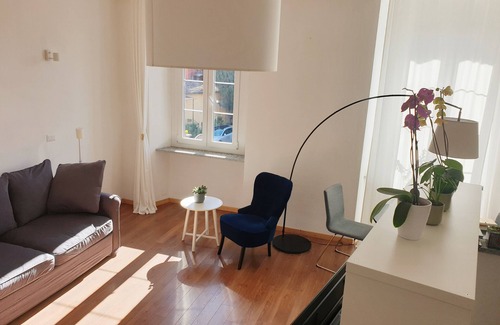 Intra Apartment | Discover a Quiet, Sunny Studio in the Heart of the City