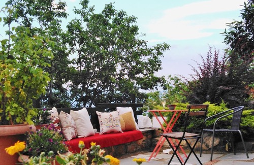 Sidirochori Villa | Historic Stone House with Spa Overlooking Kastoria Lake