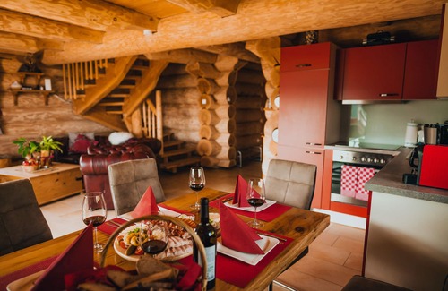 Sankt Urban Ski Chalet | Experience a Cozy Canadian Style Chalet with Lake Views