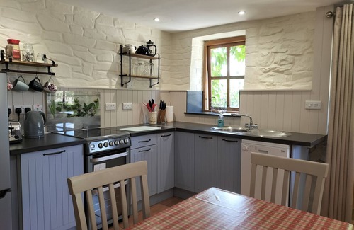 Lampeter Cottage | Idyllic Carriage House Retreat in Scenic Countryside