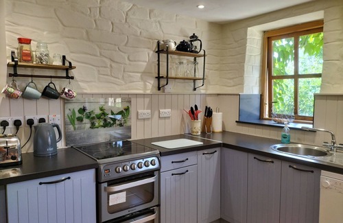 Lampeter Cottage | Idyllic Carriage House Retreat in Scenic Countryside