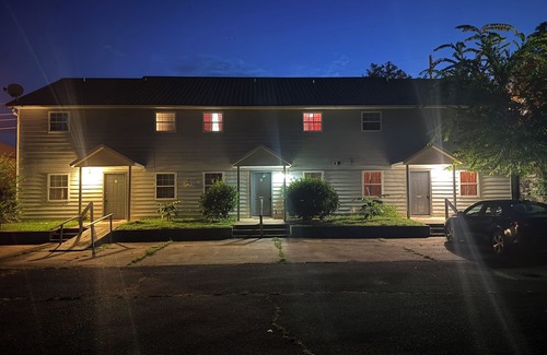 Hardy Condo | A charming 2BR home—better than a room—Vacation Condo No. 6, Near Spring River