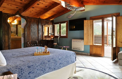Calenzana Hotel | Relax at Domaine A Flatta - Suite L'aculaghja with Ocean Views