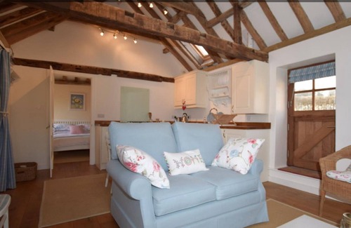 Hastings House | Exceptional Oceanfront Barn Conversion with Pool & Spa
