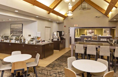 Durango Condo | Relaxing Downtown Retreat with Pool and Hot Tub in Durango