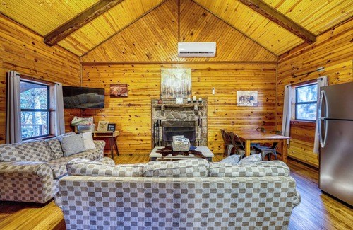 Saint Joe Cabin | Charming 2-Bedroom Cabin in Saint Joe with WiFi & Firepit