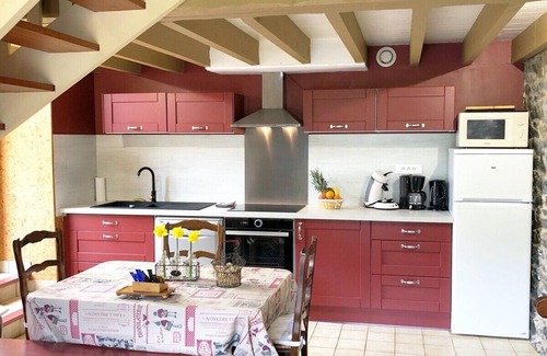 Yffiniac Cottage | Idyllic Farm Retreat Steps from the Ocean with Pool & Spa
