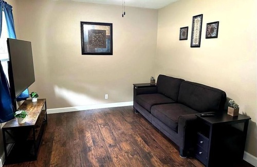 Lakeland Apartment | Cozy 1-Bed Apartment in a Peaceful Community with Amenities