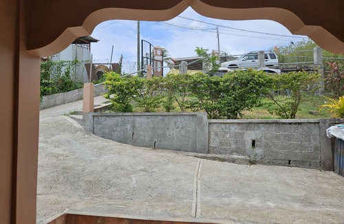 Calivigny House | Relaxing 2-Bedroom Home in Grenada, Steps from Grand Anse
